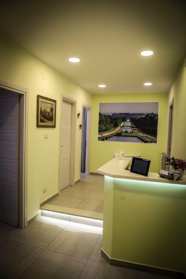 Le Fontane Del Re Bed & Breakfast Caserta Eksteriør bilde