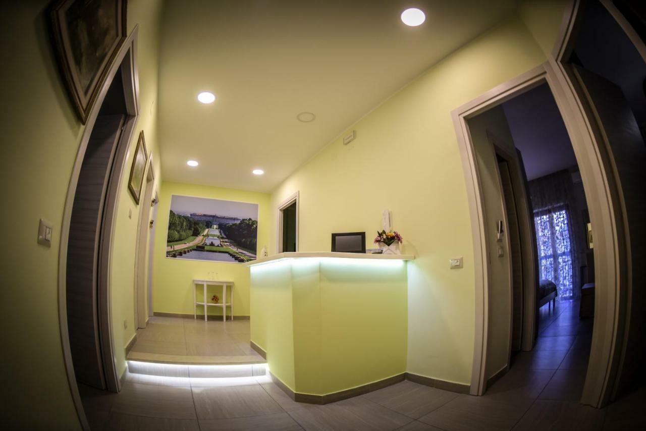 Le Fontane Del Re Bed & Breakfast Caserta Eksteriør bilde