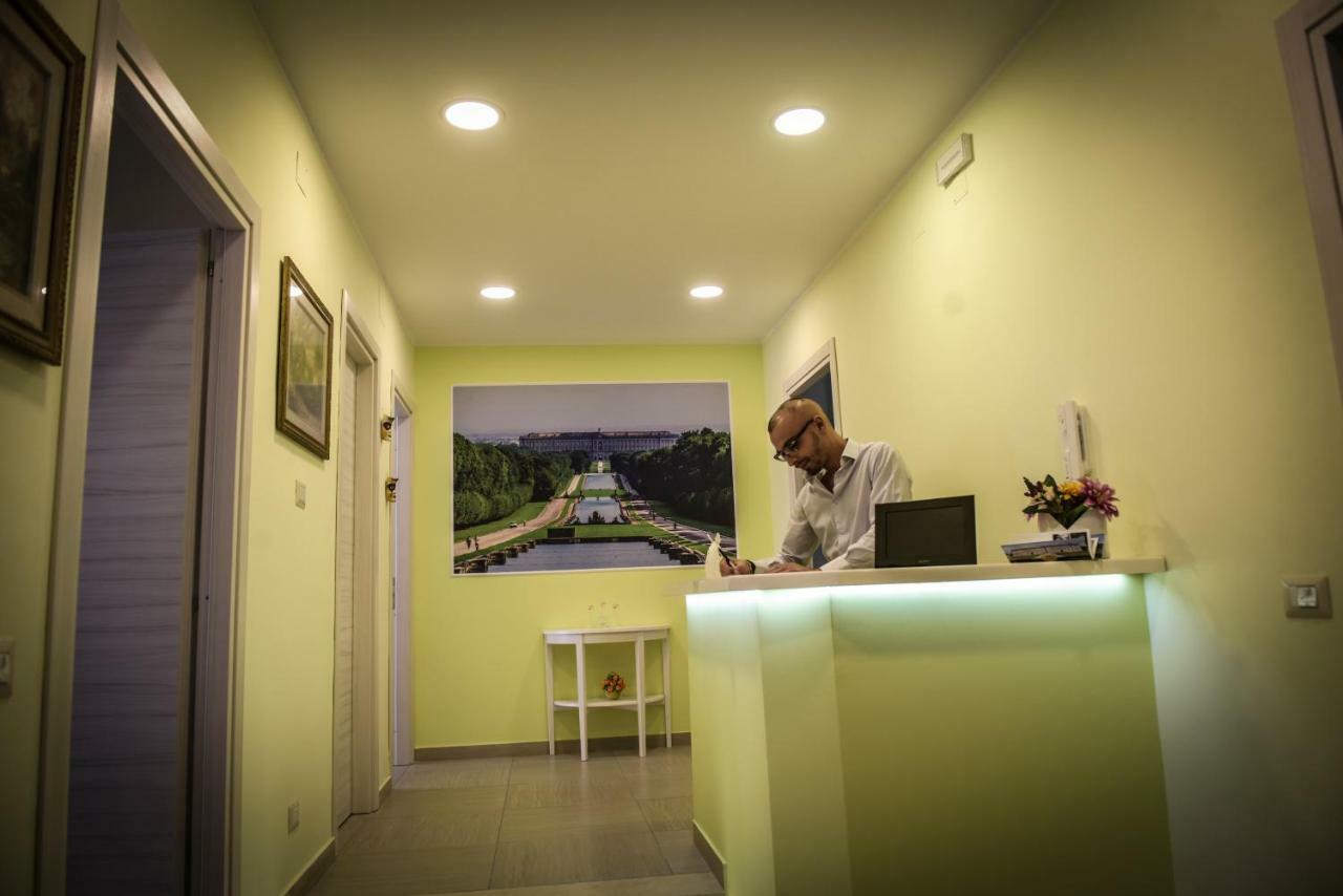 Le Fontane Del Re Bed & Breakfast Caserta Eksteriør bilde
